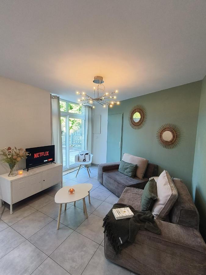 Mâcon Chez Emma Et Louise - Maison Individuelle Avec Stationnement Gratuit מראה חיצוני תמונה